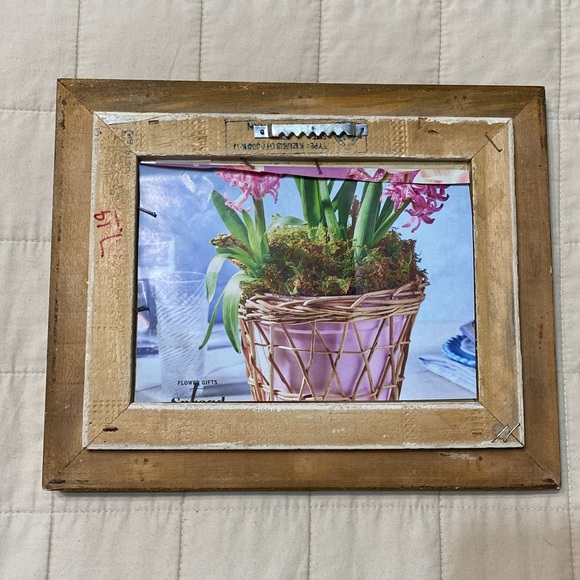 Vintage Gilded Bamboo Picture Frame with fabric matting - Picture 4 of 11
